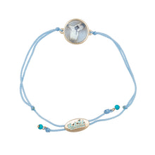 Load image into Gallery viewer, hyannis whale silder bracelet blue gold
