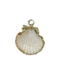 Load image into Gallery viewer, charleston scallop gold edge shell
