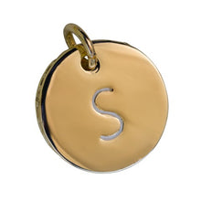 Load image into Gallery viewer, the beach and back gold disc charm with letter S
